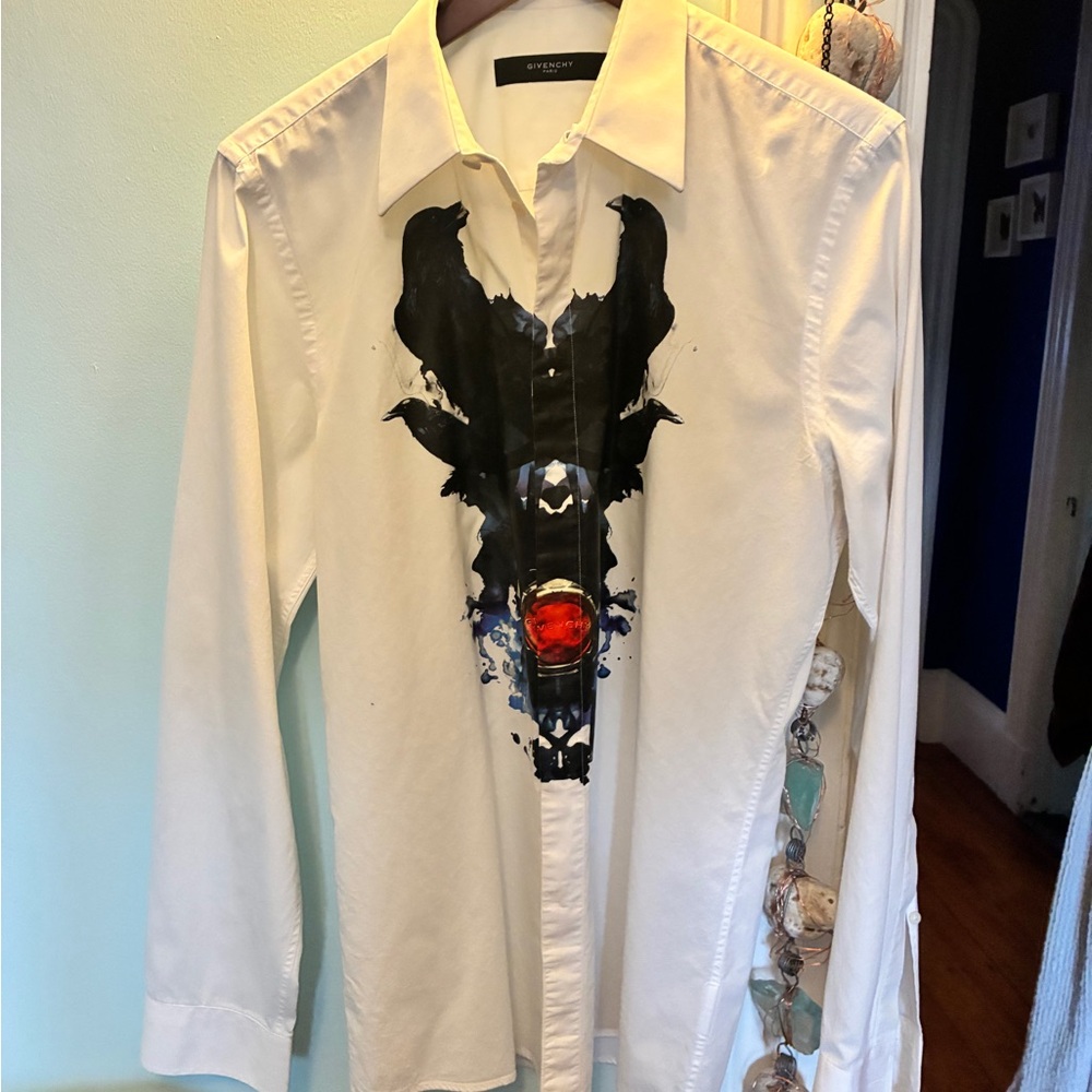 Givenchy White Shirt with Black and Blue stunning Design of crows. Unique - Picture 7 of 11